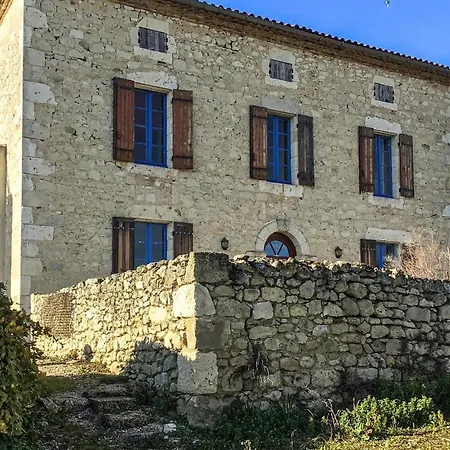 Lovely In With Kitchen 度假居